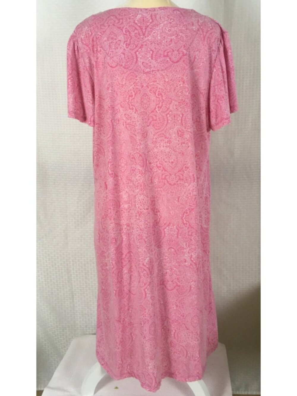 Secret Treasures Nightgown Sz 2X Pink White Paisley Embroidered Flower Buttons - Picture 4 of 14